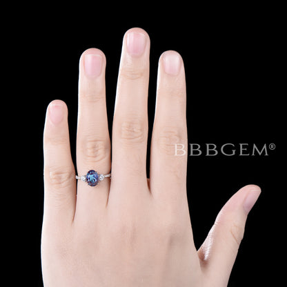 1.5CT Oval Color Change Alexandrite Moissanite Engagement Ring