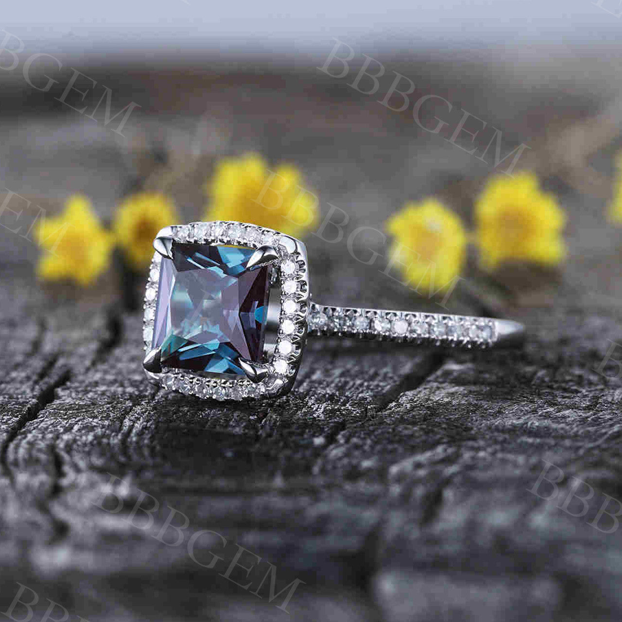 Princess Cut Alexandrite Diamond Engagement Ring 02