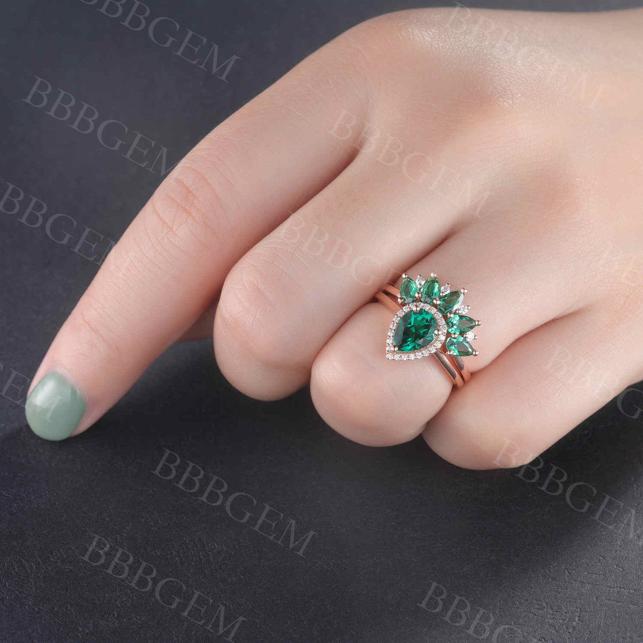 Emerald Diamond Engagement Ring 04