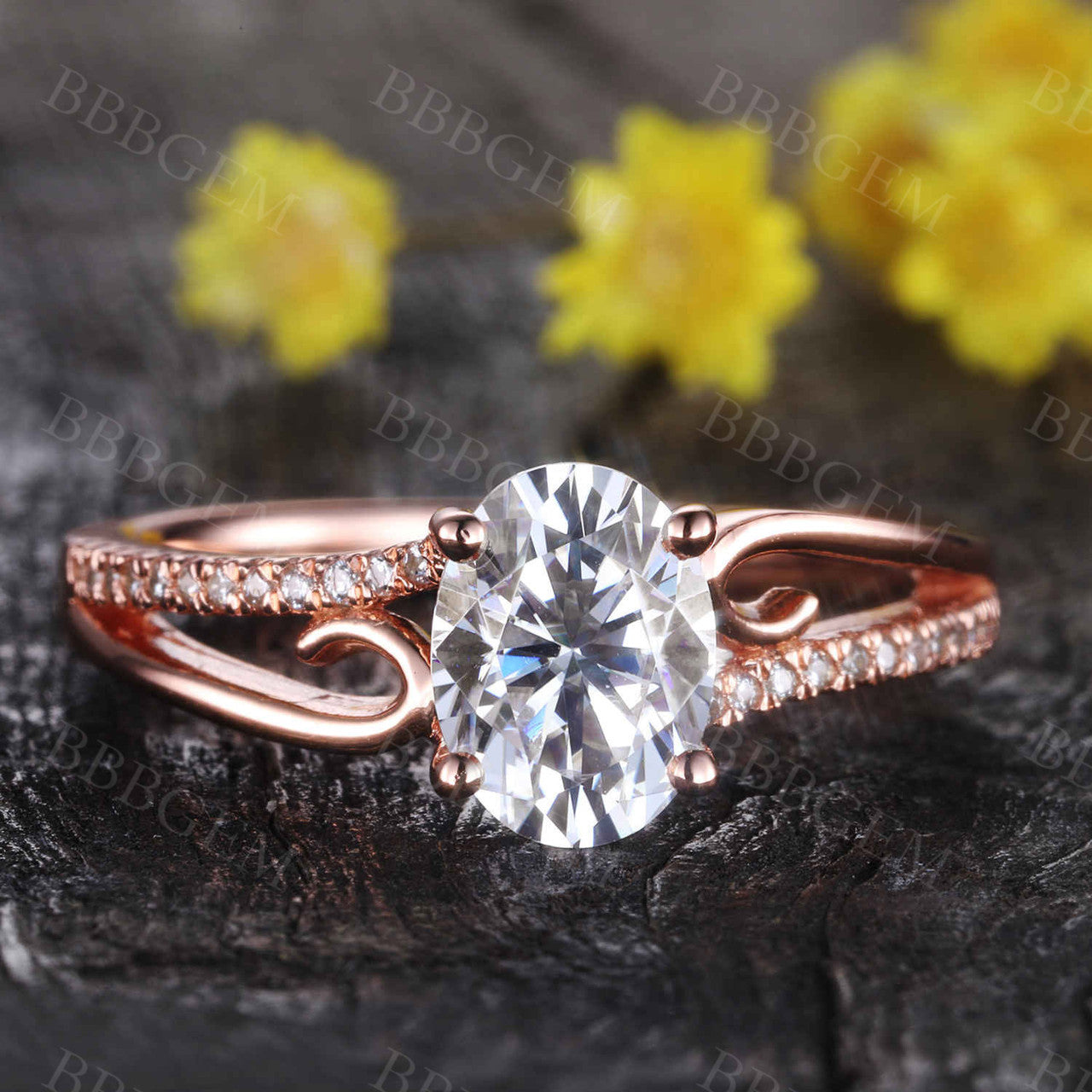 Vintage Moissanite Engagement Ring Antique Curve Solitaire Ring