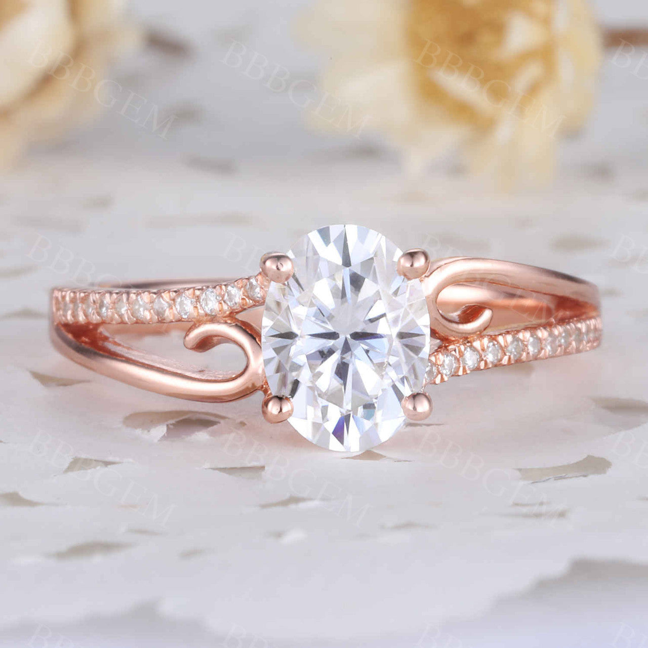 Vintage Moissanite Engagement Ring Antique Curve Solitaire Ring