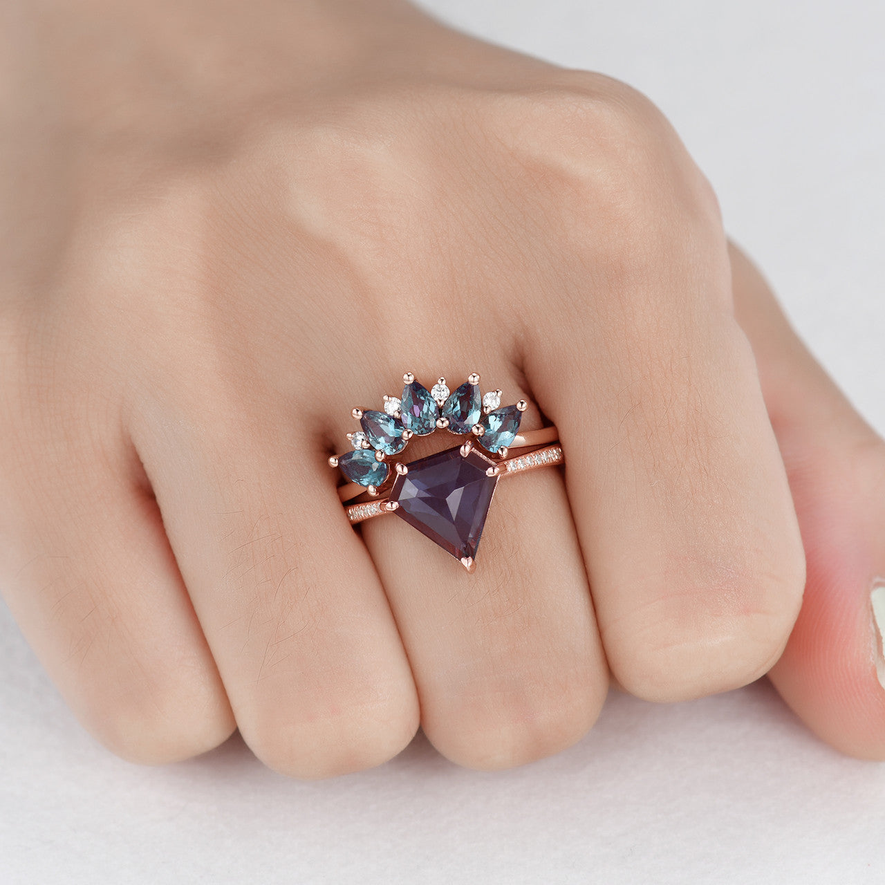 Rose Gold Alexandrite Ring-BBBGEM Alexandrite Engagement Ring