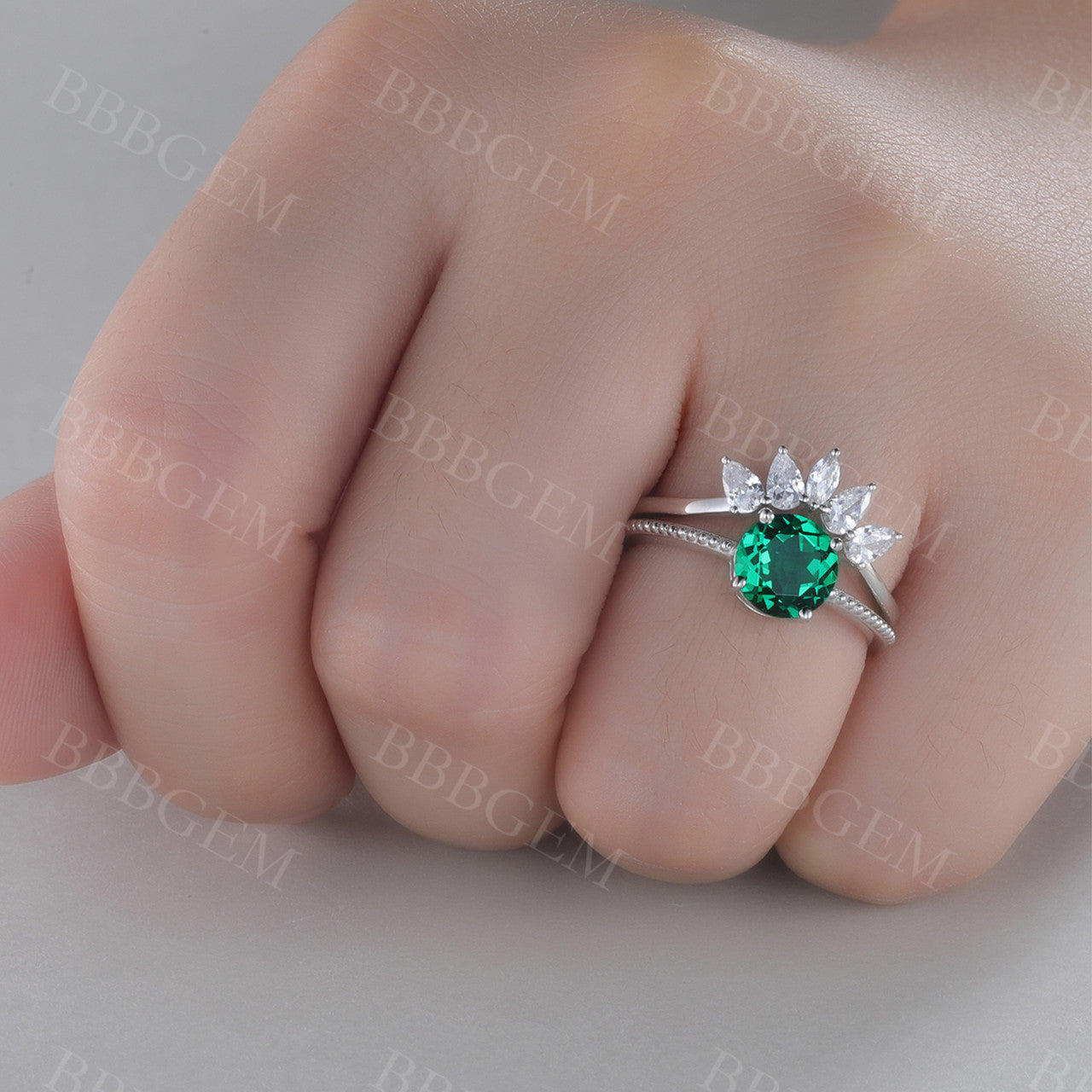 14K White Gold Emerald Wedding Ring Set Round Gemstone Ring Diamond Wedding Band