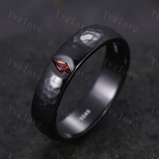 Mens Kite Red Garnet Wedding Band Retro Black Gold Ring Mens Hammered Stackable Matching Ring January Birthstone Vintage Ring Gift For Him