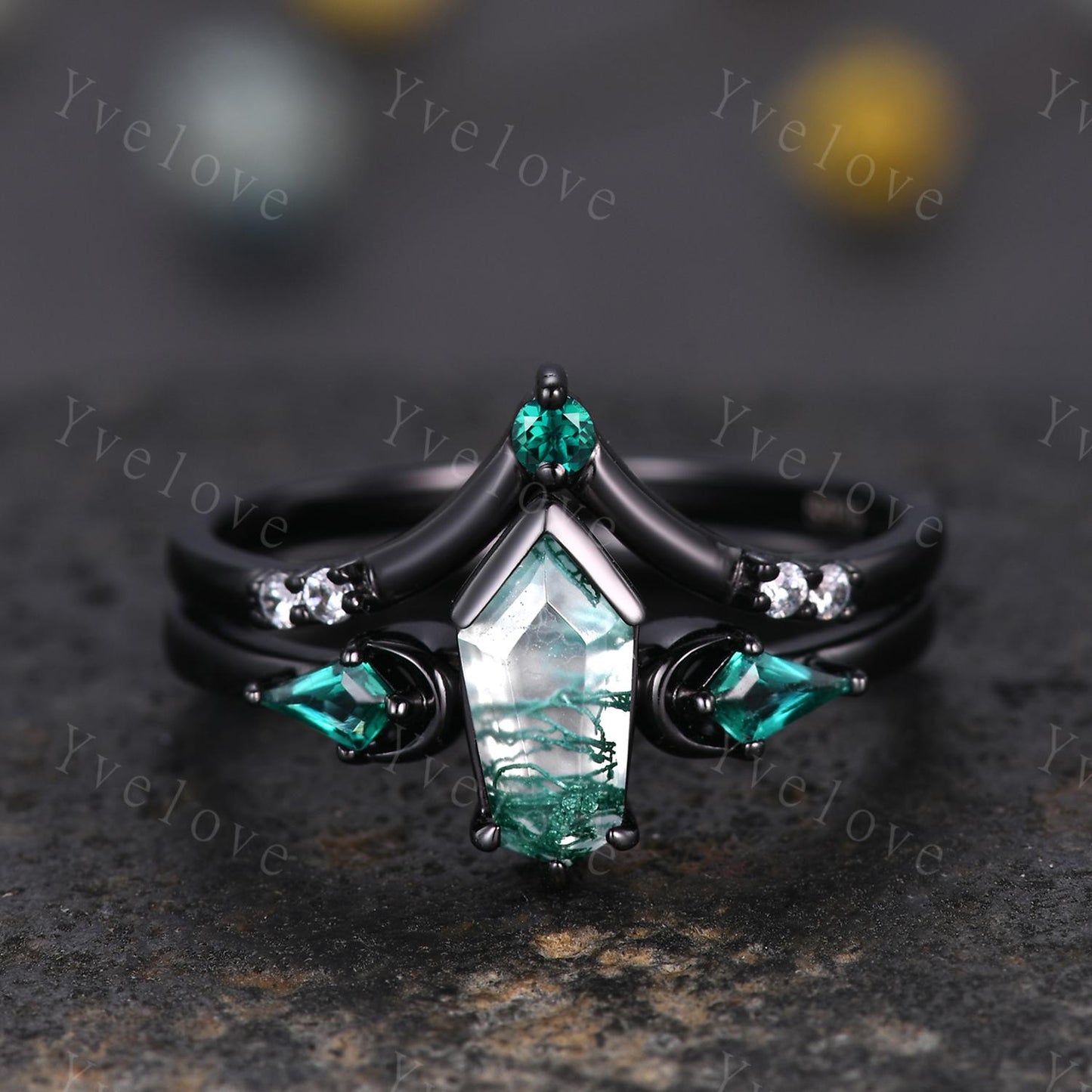 Gothic Coffin Cut Moss Agate Engagement Ring Set,Unique Natural Agate Ring,Kite Emerald Ring,Black Gold Moon Band Promise Gift Bridal Set