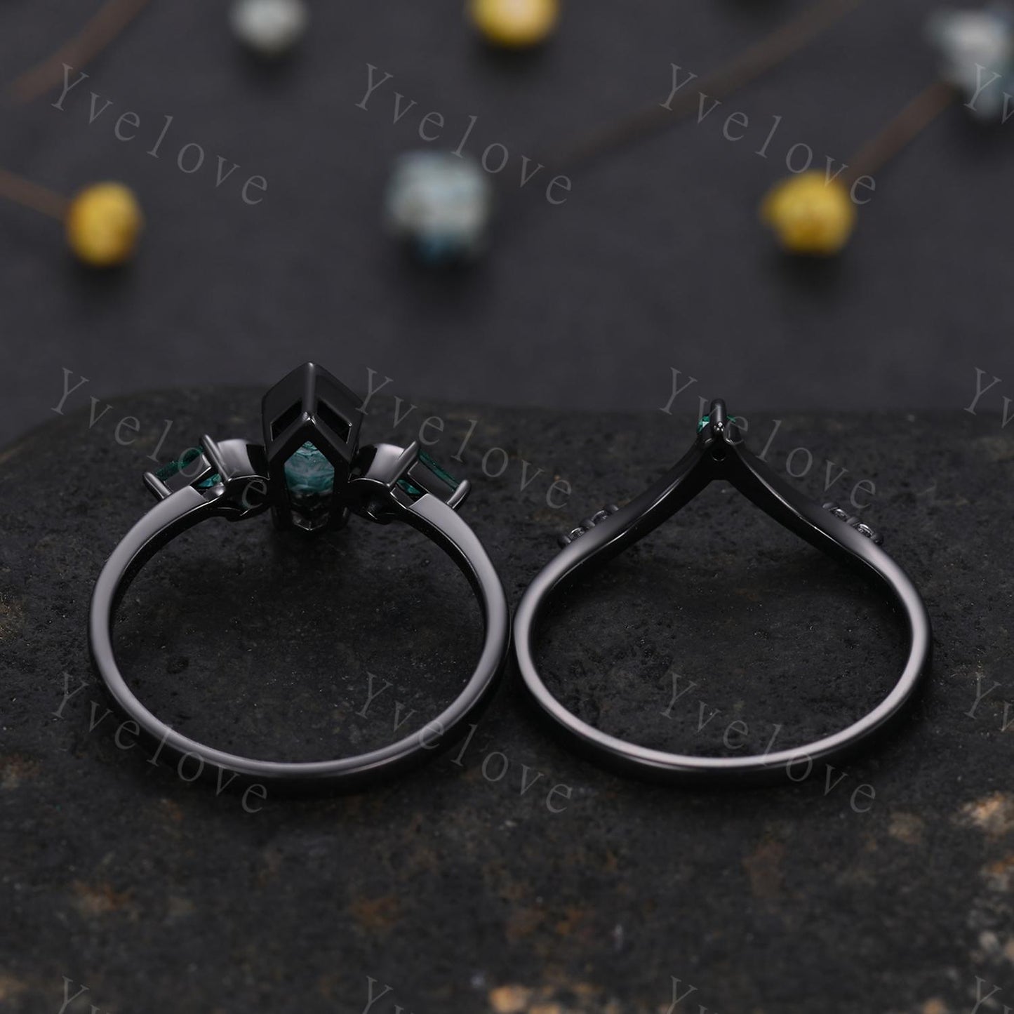 Gothic Coffin Cut Moss Agate Engagement Ring Set,Unique Natural Agate Ring,Kite Emerald Ring,Black Gold Moon Band Promise Gift Bridal Set