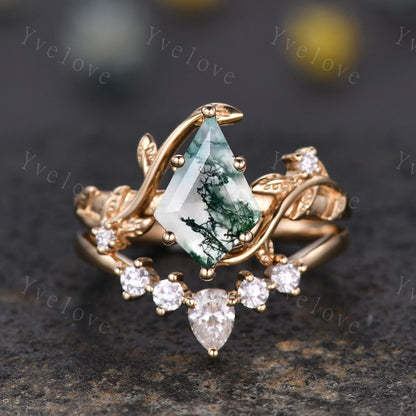 Kite Shaped Green Moss Agate Engagement Ring Set Unique Leaf Natural Green Gemstone Cluster Ring 14K Solid Gold Promise Ring Bridal Ring Set