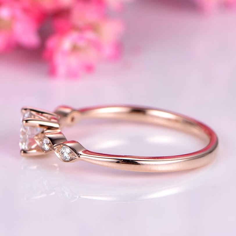 Danity moissanite engagement ring 5mm round cut moissanite 14k/18k rose gold art deco diamond wedding band bridal promise ring gift for her