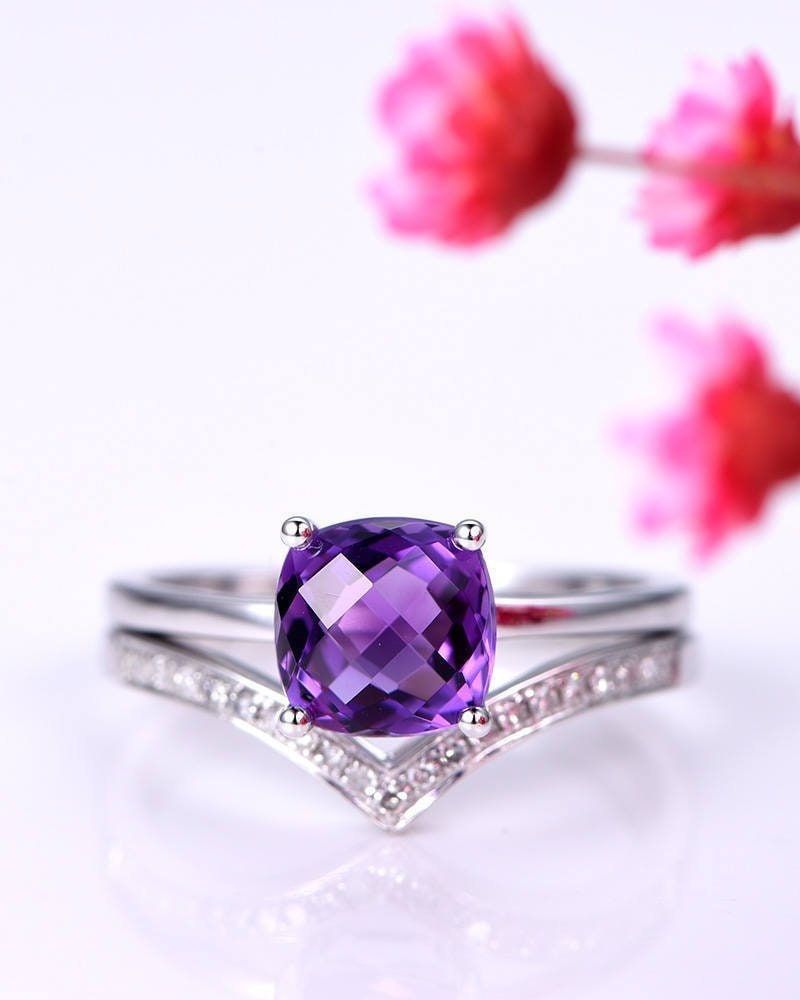 Natural amethyst ring set amethyst engagement ring with plain gold band 7mm cushion cut gemstone V shape half eternity diamond wedding band