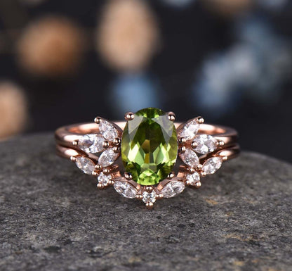 Emerald Ring Set Oval Emerald Engagement Ring Rose Gold Women Emerald Wedding Ring Curved Moissanite Matching Band 14k Bridal Jewelry