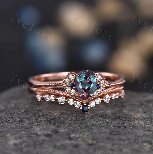 Alexandrite Ring, Pear Alexandrite Engagement Ring, June Birthstone Ring, Vintage Wedding Band, 14k Rose Gold, Promise Ring, Bridal Set