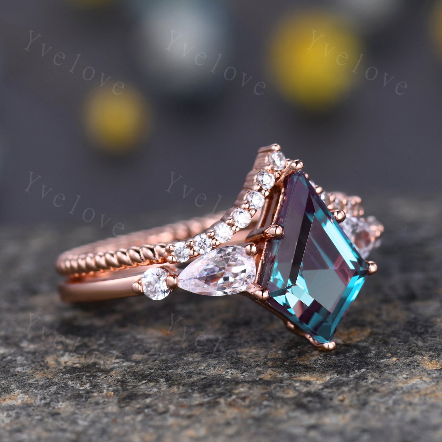 Vintage Kite Cut Alexandrite Engagement Ring Set,Unique Bridal Ring Set,Twist wedding Band,Rose Gold Art Deco Anniversary Ring Gift For Her