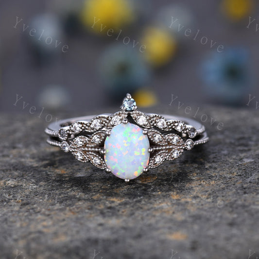 Vintage White Opal Ring Set,Round Cut Opal Ring,Oval Opal Engagement Ring Set,Diamond Wedding Ring 14K White Gold Ring Color-changing Band