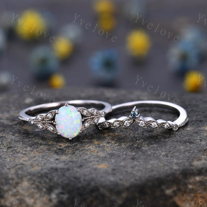 Vintage White Opal Ring Set,Round Cut Opal Ring,Oval Opal Engagement Ring Set,Diamond Wedding Ring 14K White Gold Ring Color-changing Band