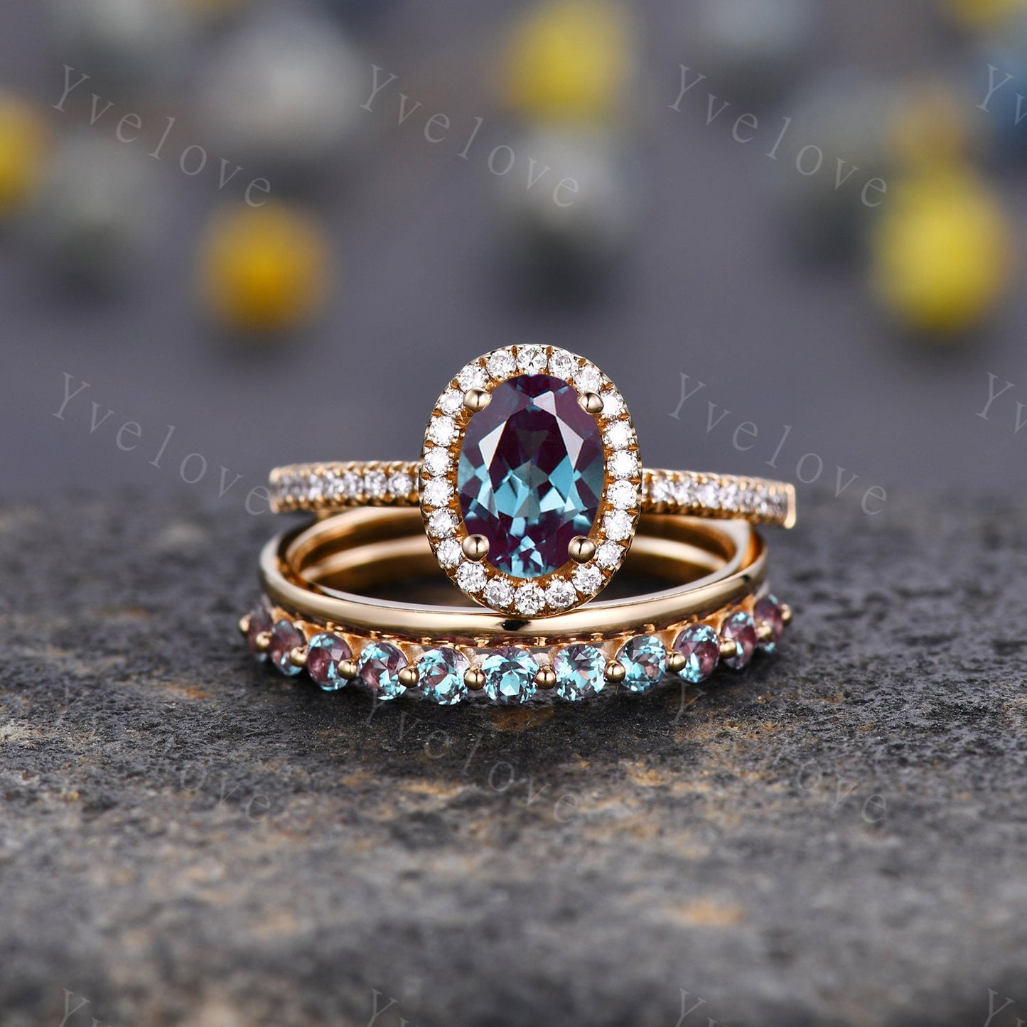 Unique Alexandrite Ring,Plain Band,14K Yellow Gold Women Antique Ring,Wedding Band,Vintage Stacking Matching Ring,Bridal Ring Gift For Her