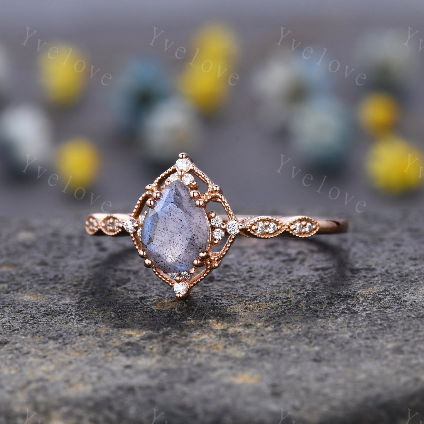 Vintage Labradorite Engagement Ring,Pear Shape Labradorite Ring,14K Solid Gold Ring,Unique Women Moissanite Promise Ring For Her,Handmade