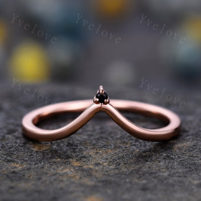 Art Deco Black Spinel Ring,V Curved Wedding band,Vintage Retro Rose Gold Band,Black Gem Ring,Women Stacking Matching Band Bridal Ring Gift