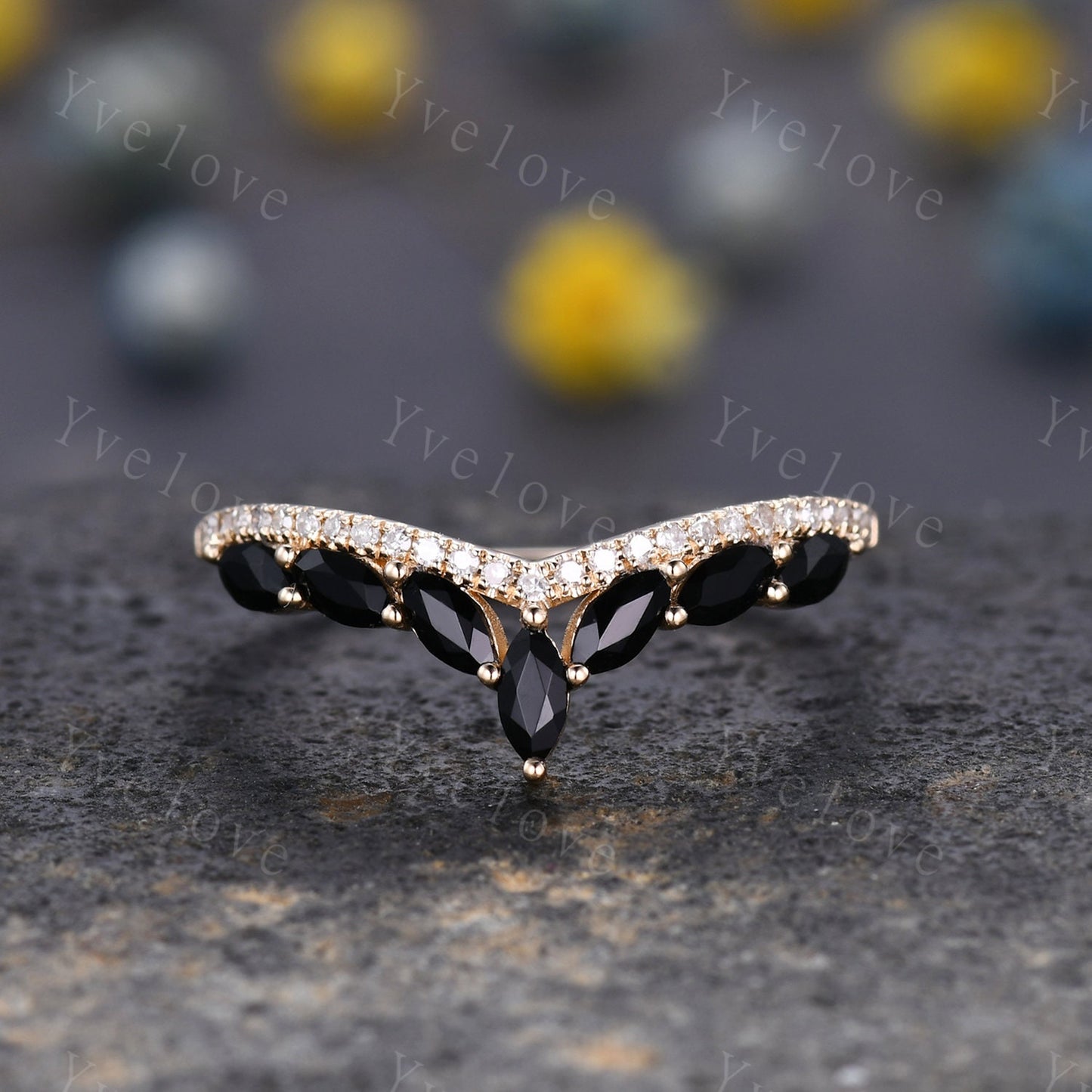 Unique Black Spinel wedding ring,Black gem wedding band,Marquise black Spinel ring,Curved V stacking rings,Diamond Ring,Vintage gold ring