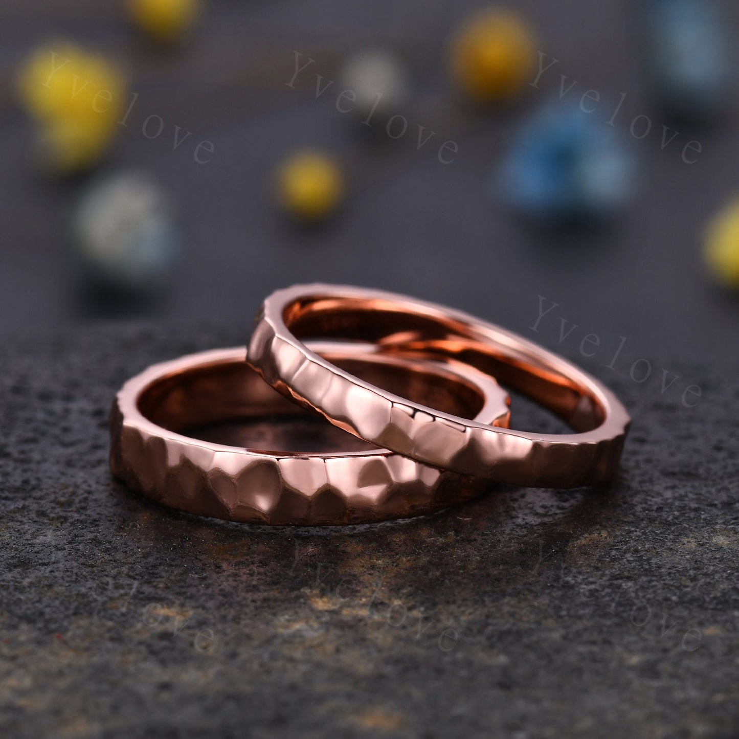 Couple Rings Unique Hammered Unisex Rose Gold Band Hammered Finish 4mm Mens Ring 3mm Women Wedding Ring Wedding Band Retro Vintage Ring Gift