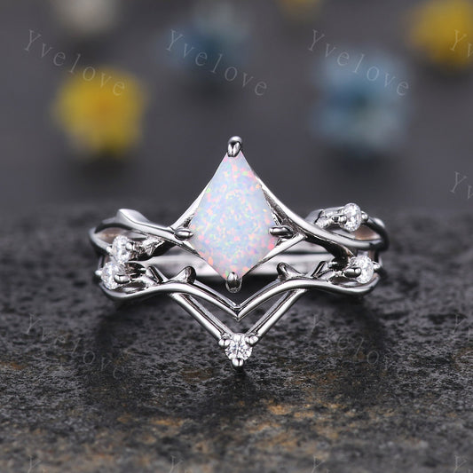 Vintage Kite Shaped White Opal Engagement Ring Set,Twisted Ring,Leaf Vines Moissanite Bridal Set,Branch Ring,Dainty Twig Diamond Ring Gift