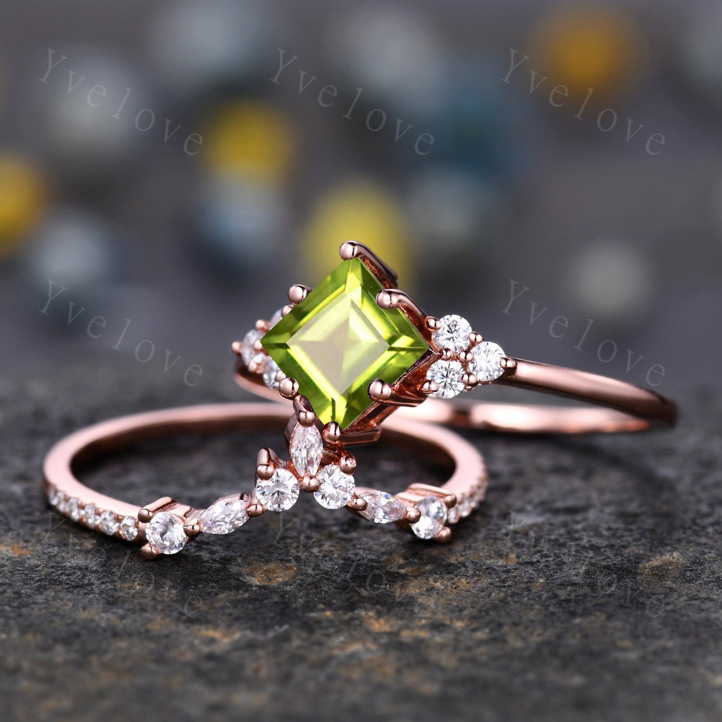 Vintage Peridot Ring Set,Unique Princess Cut Peridot Engagement Ring,Moissanite Matching band,August birthstone,rose gold,Women Bridal Ring