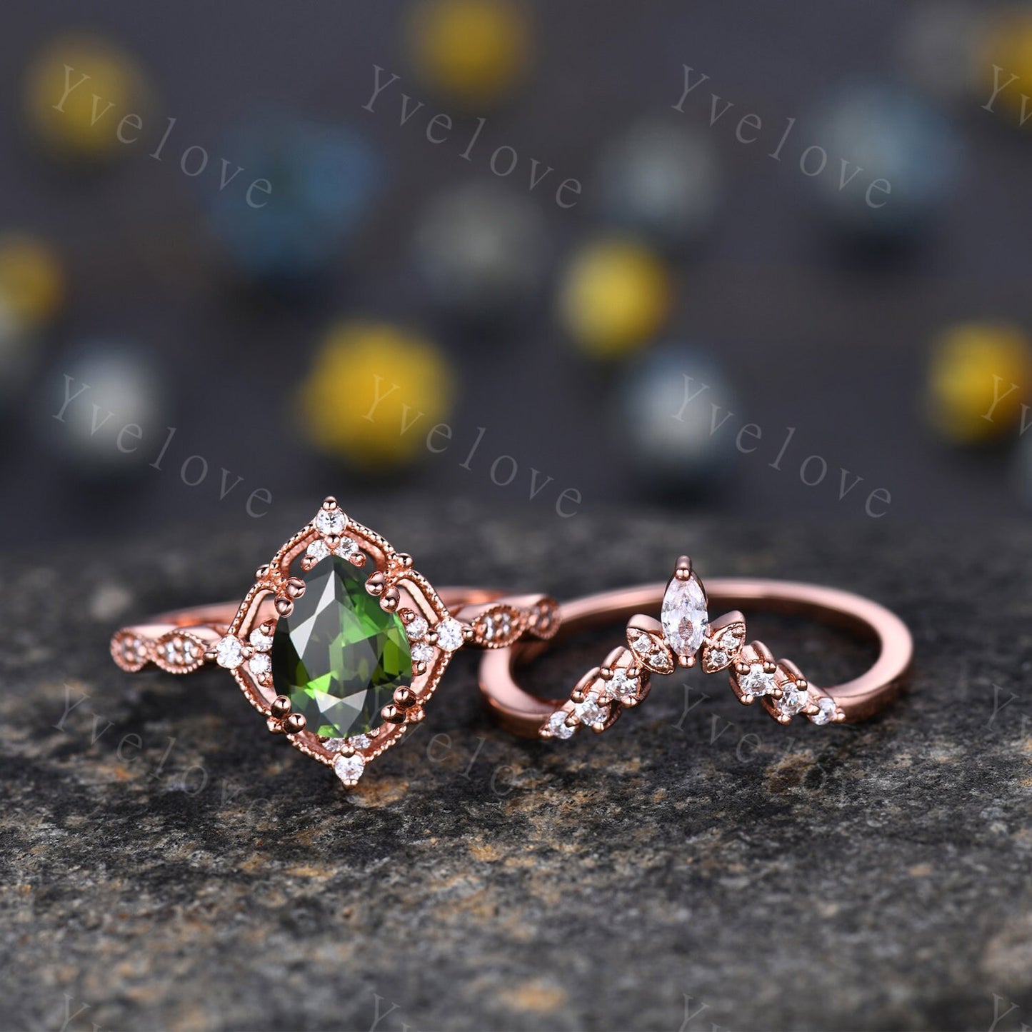 Vintage Green Peridot Ring Set,Pear Shape Peridot Ring,14K Solid Gold Ring,Unique Women Moissanite Promise Ring For Her,Handmade Gift